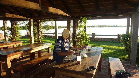 Camping En Colonia Carlos Pellegrini